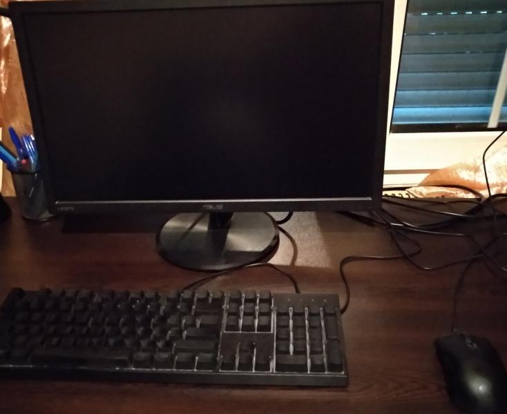Monitor,Keyboard and Mouse